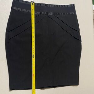 Byline Byer California Black Skirt